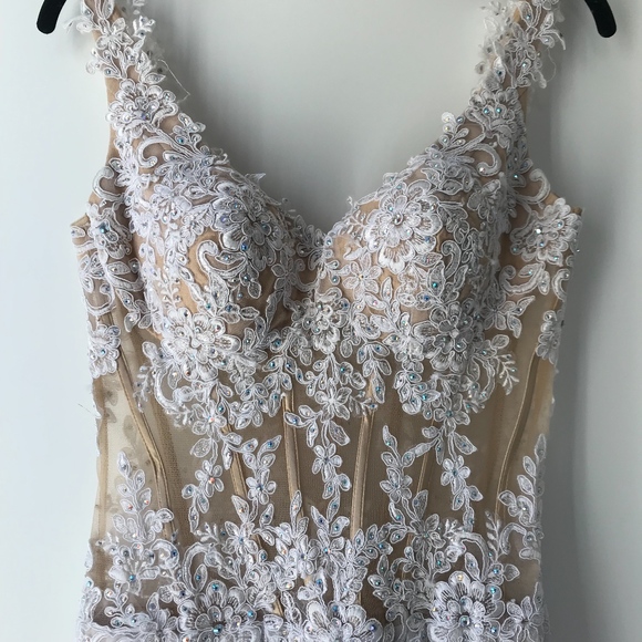 PROM DRESS - Picture 2 of 6